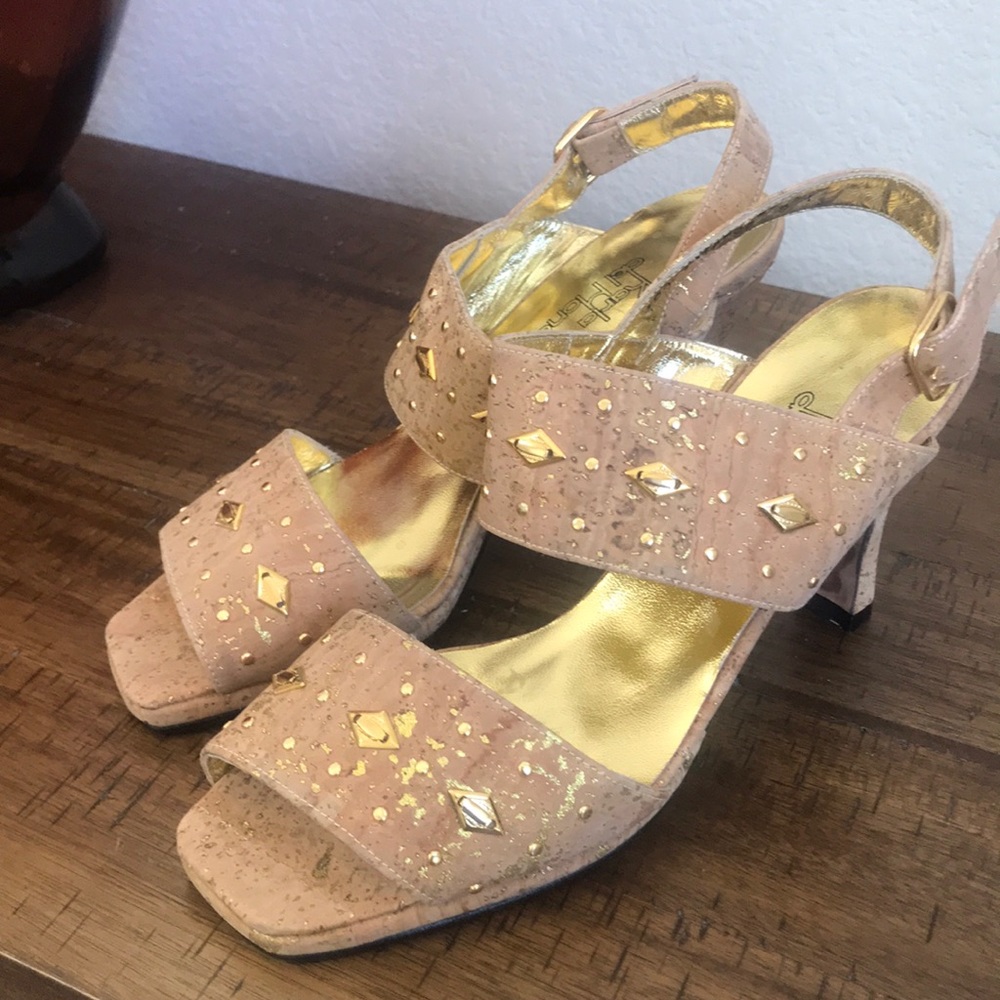 Karla Del Monaco leather and cork heels
